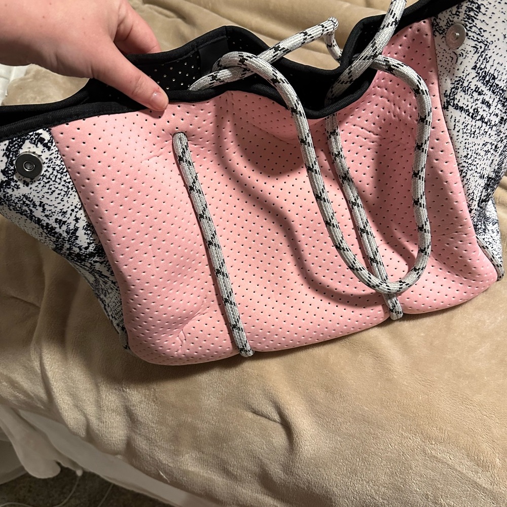 Neoprene tote